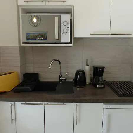 Apartamento Climatise Avec Balcon A 50m De La - Centre-ville - Fr-1-308-110 *